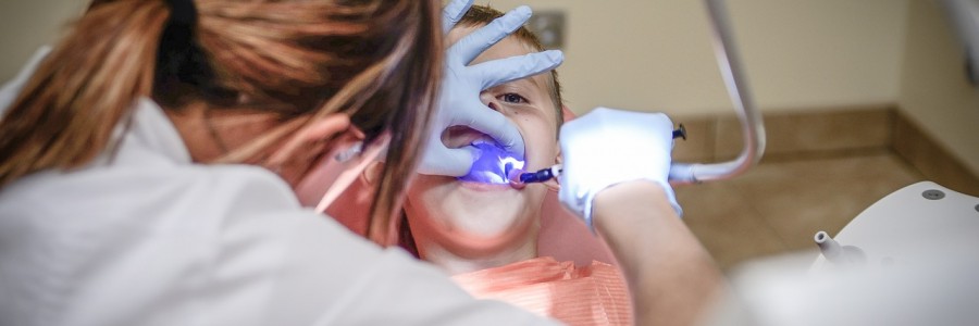 자면서 편안하게 크라운 치료 받는다! – 수면 크라운 치료